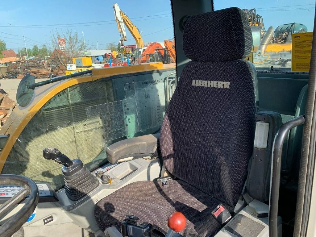 2015 Liebherr A912 COMPACT Wheel Excavator