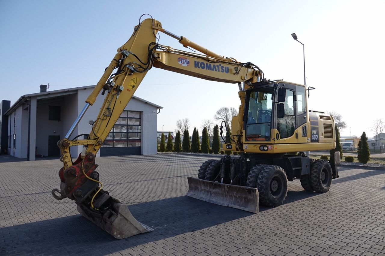 2017 Komatsu PW180-10 Wheel Excavator