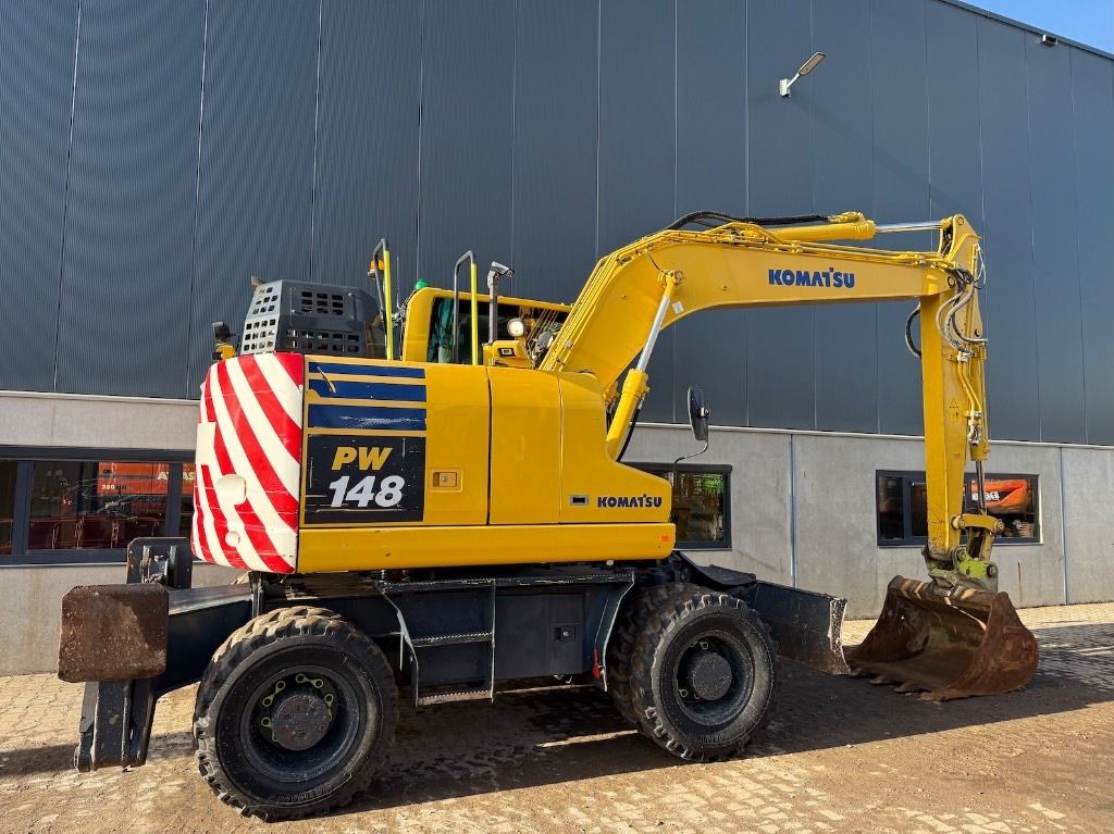 2019 Komatsu PW148-11 Wheel Excavator