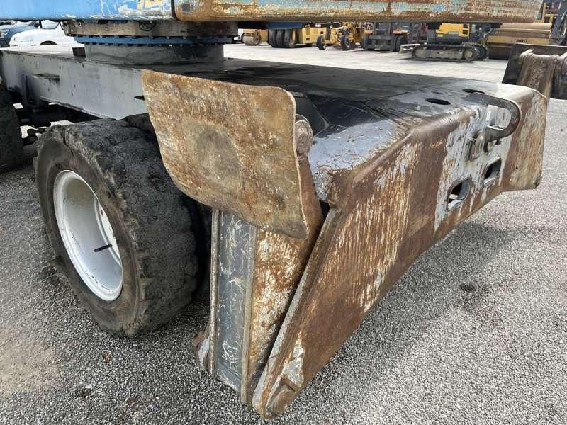 2011 Fuchs MHL335 Material Handler