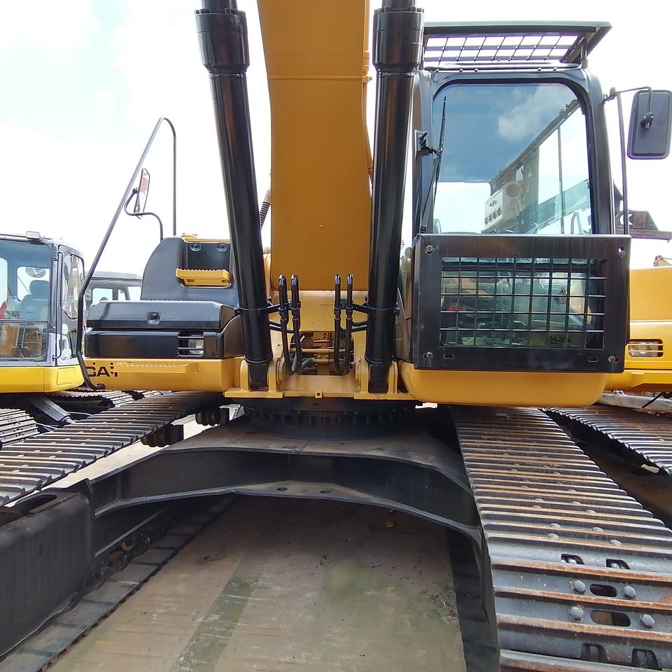 2023 Caterpillar 330D Crawler Excavator