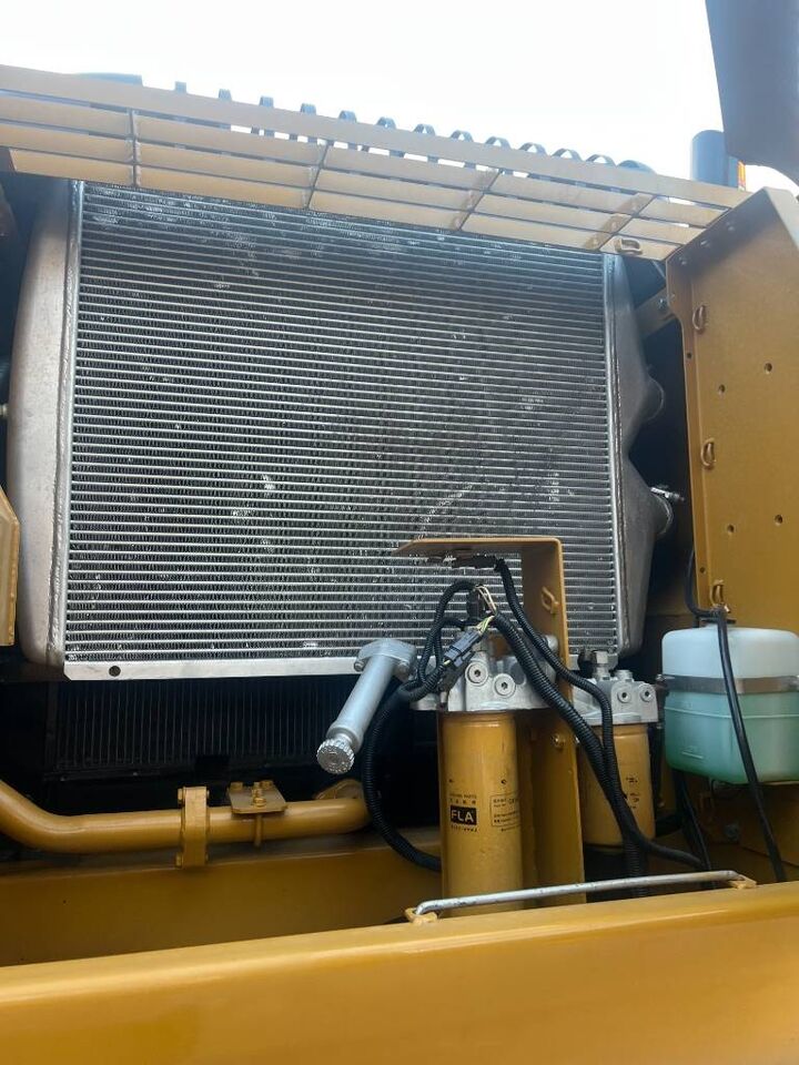 2024 Caterpillar 324D Crawler Excavator