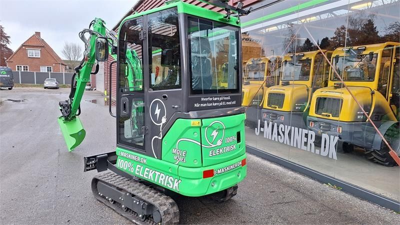 Mole M20 Mini Excavator