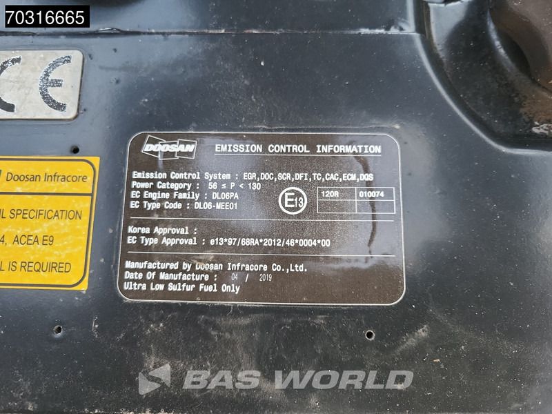 2020 Doosan DX225LC-5 Crawler Excavator