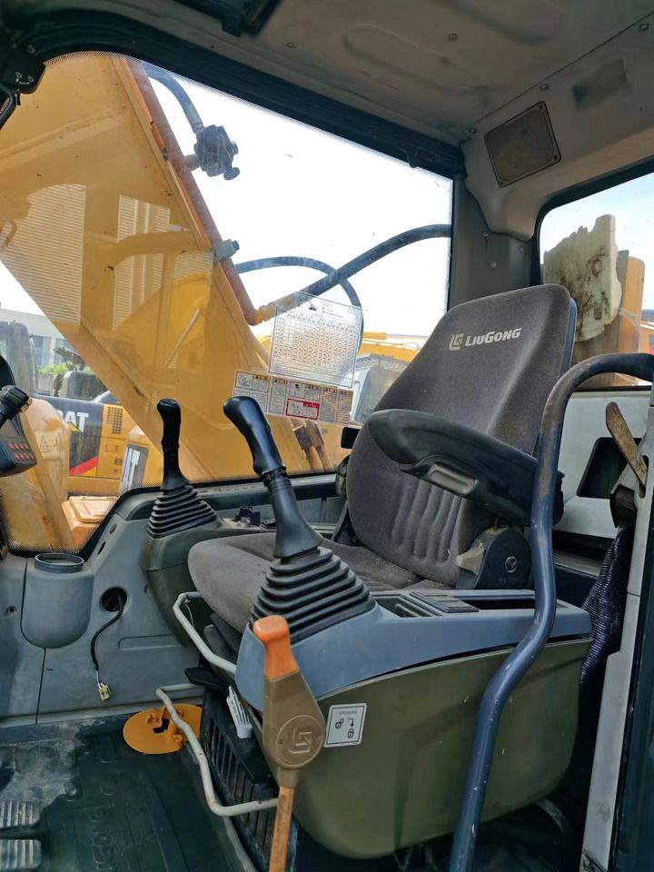 2018 LiuGong 920D Crawler Excavator