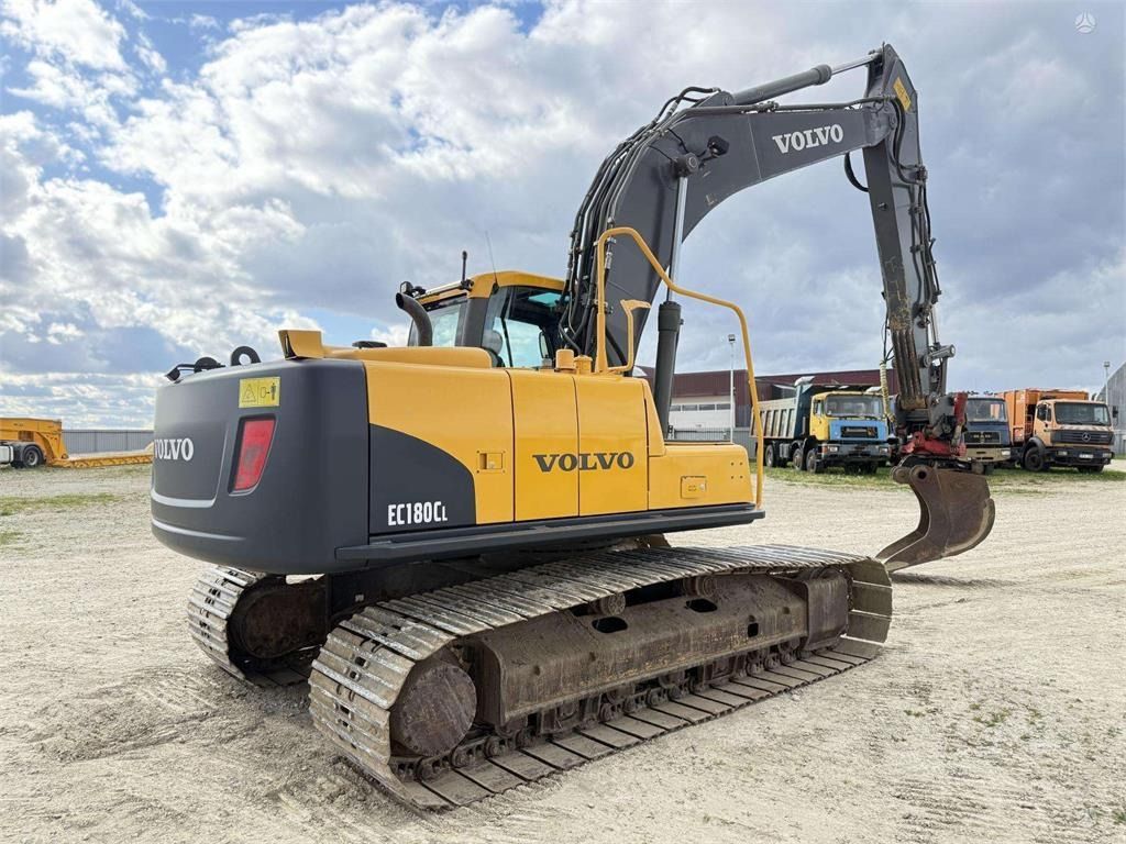 2010 Volvo EC180CL Crawler Excavator