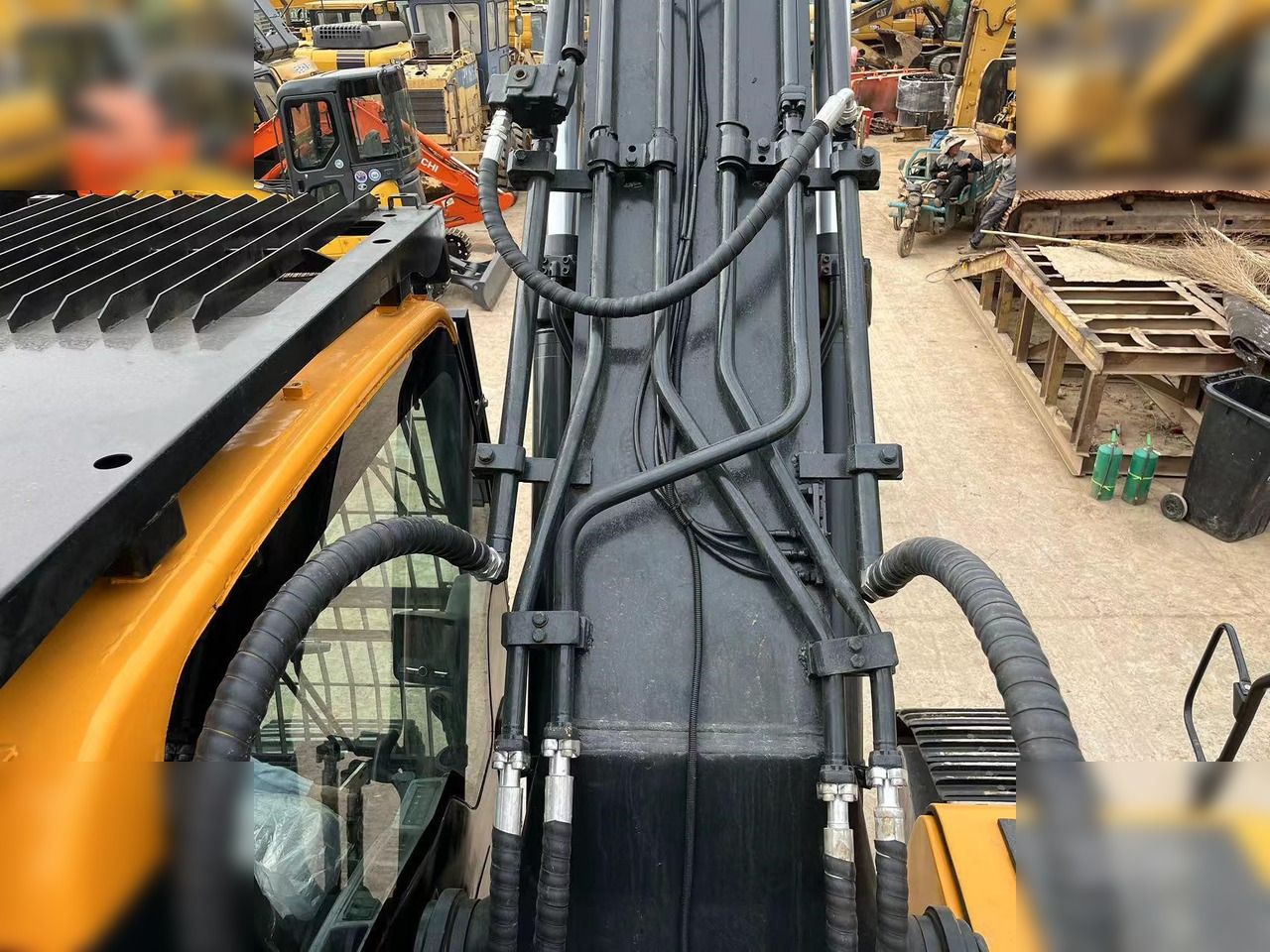 2019 Hyundai R330LC-9S Crawler Excavator