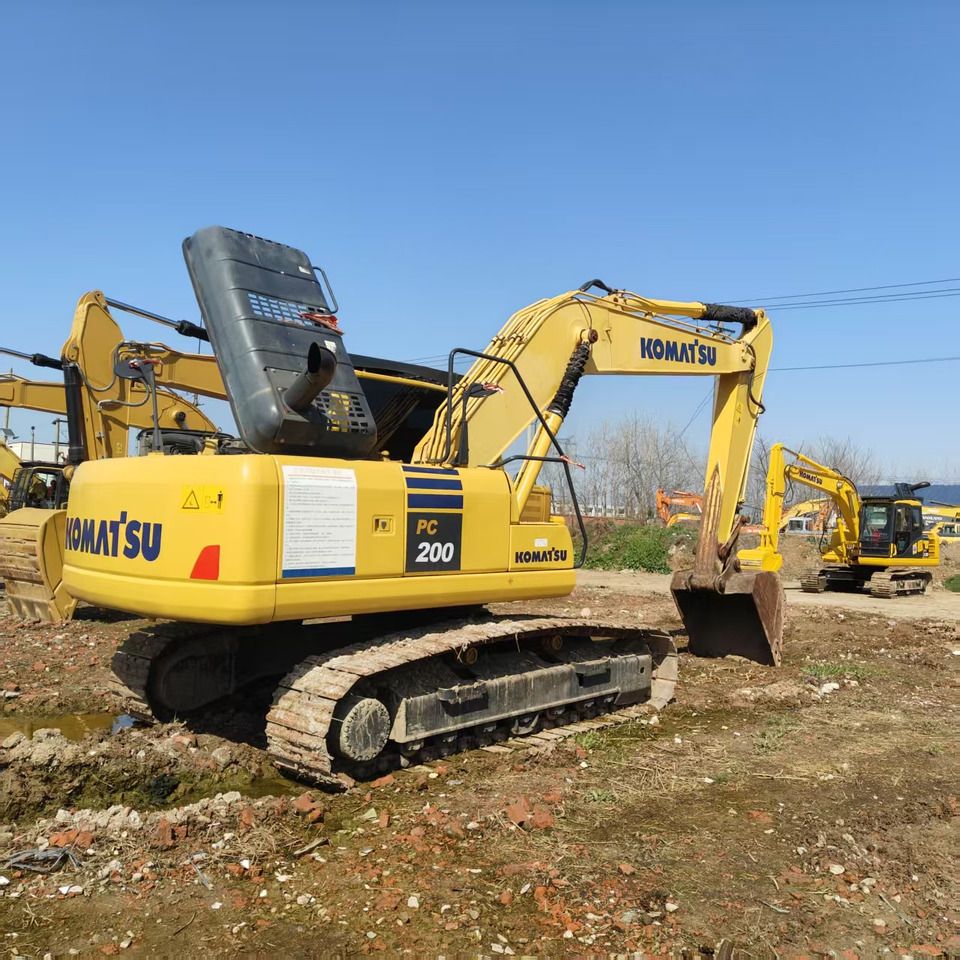 2023 Komatsu PC200 Crawler Excavator