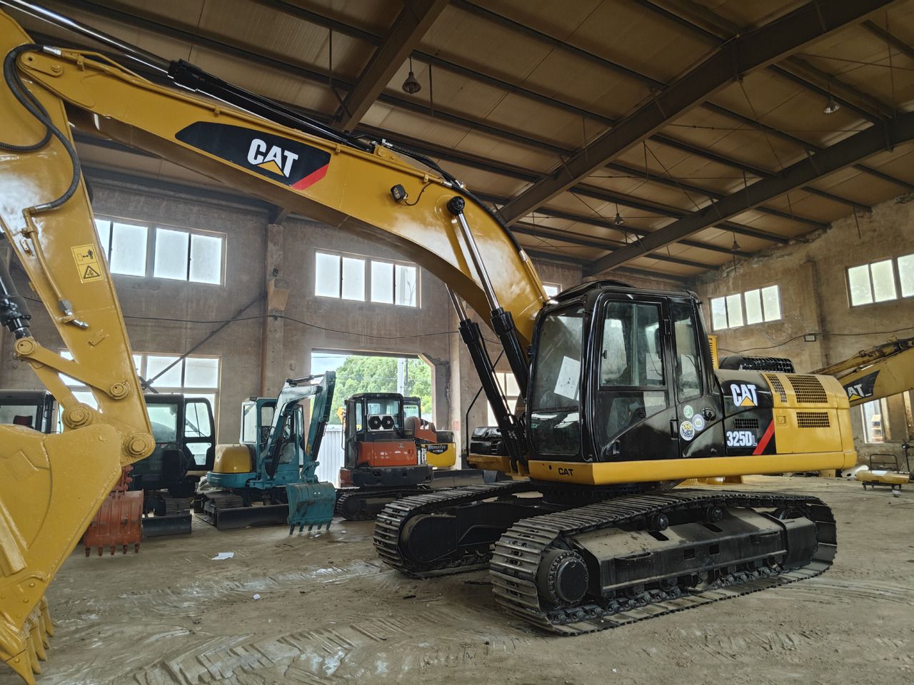 Caterpillar 325D Crawler Excavator