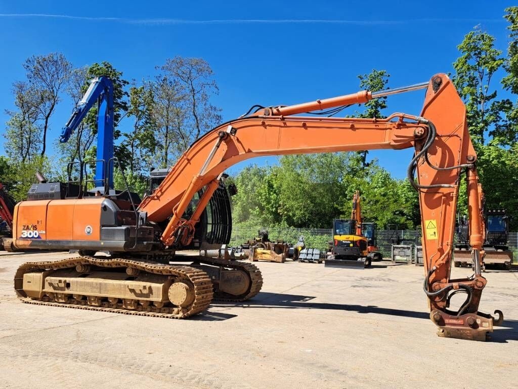 2020 Hitachi ZX300LCN-6 Crawler Excavator