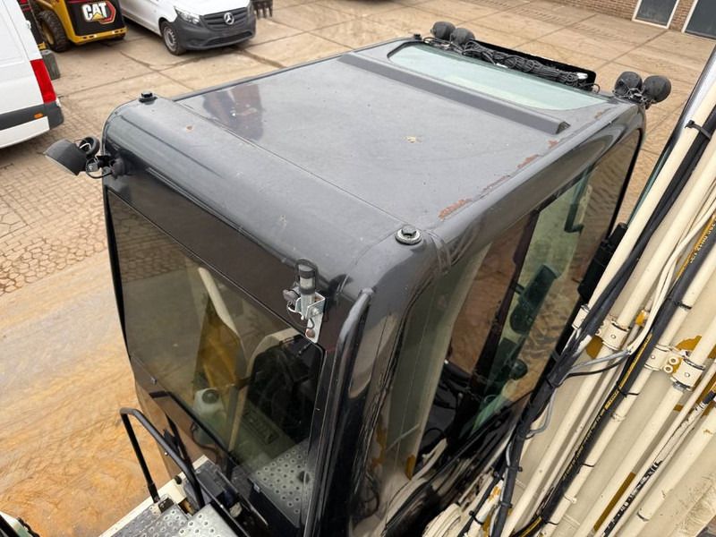 CAT M316D – Quick Coupler / Automatic Greasing (2011)