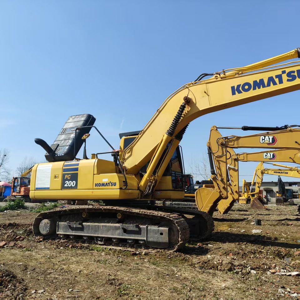 2023 Komatsu PC200 Crawler Excavator