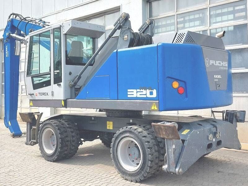 2016 Fuchs MHL320F Material Handler