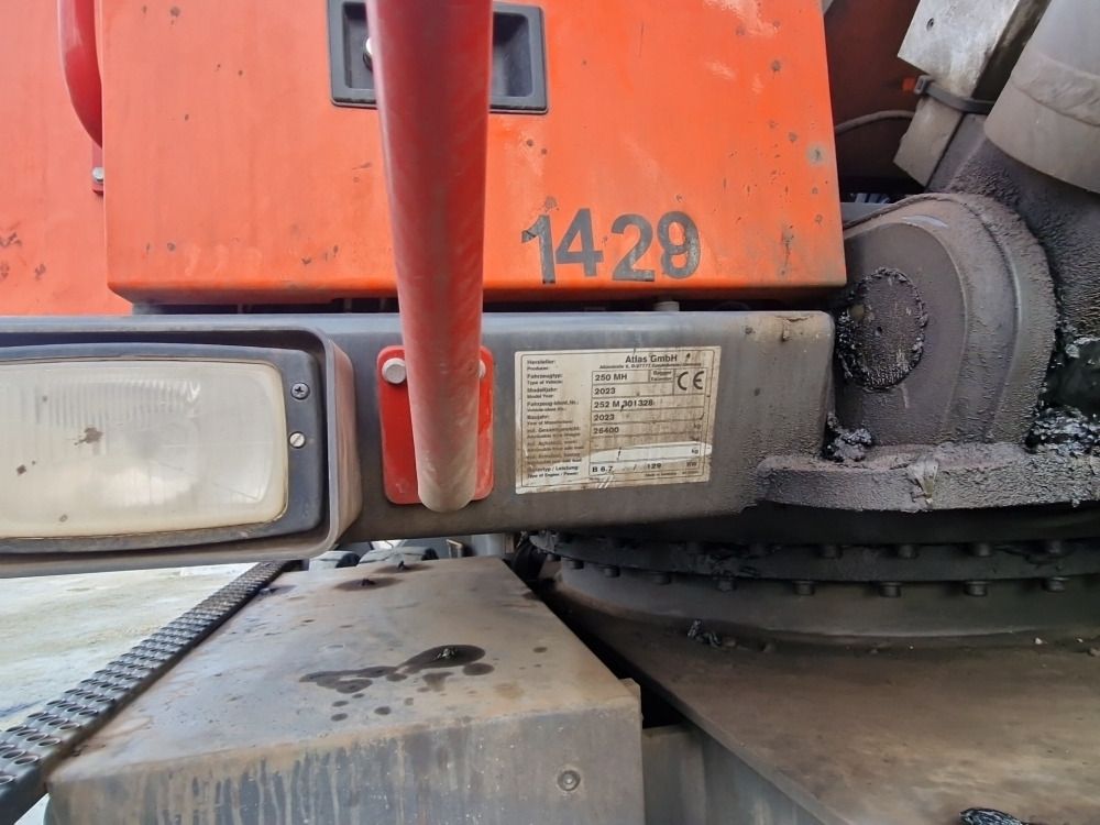 2023 Atlas 250MH BLUE Material Handler