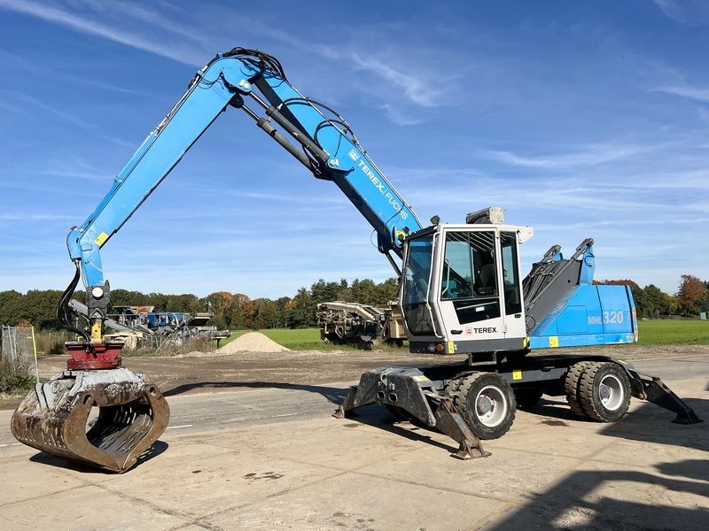 2016 Terex MHL320 Material Handler