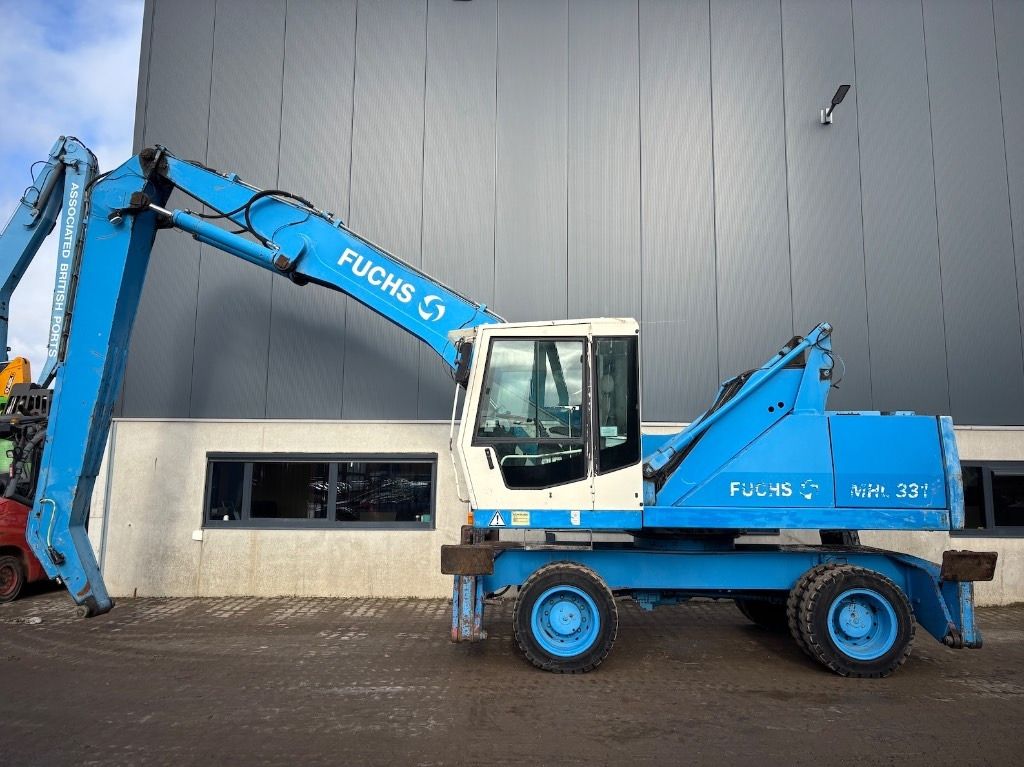 2002 Fuchs MHL331C Material Handler
