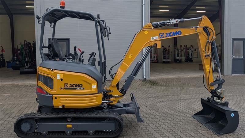XCMG XE27E Mini Excavator