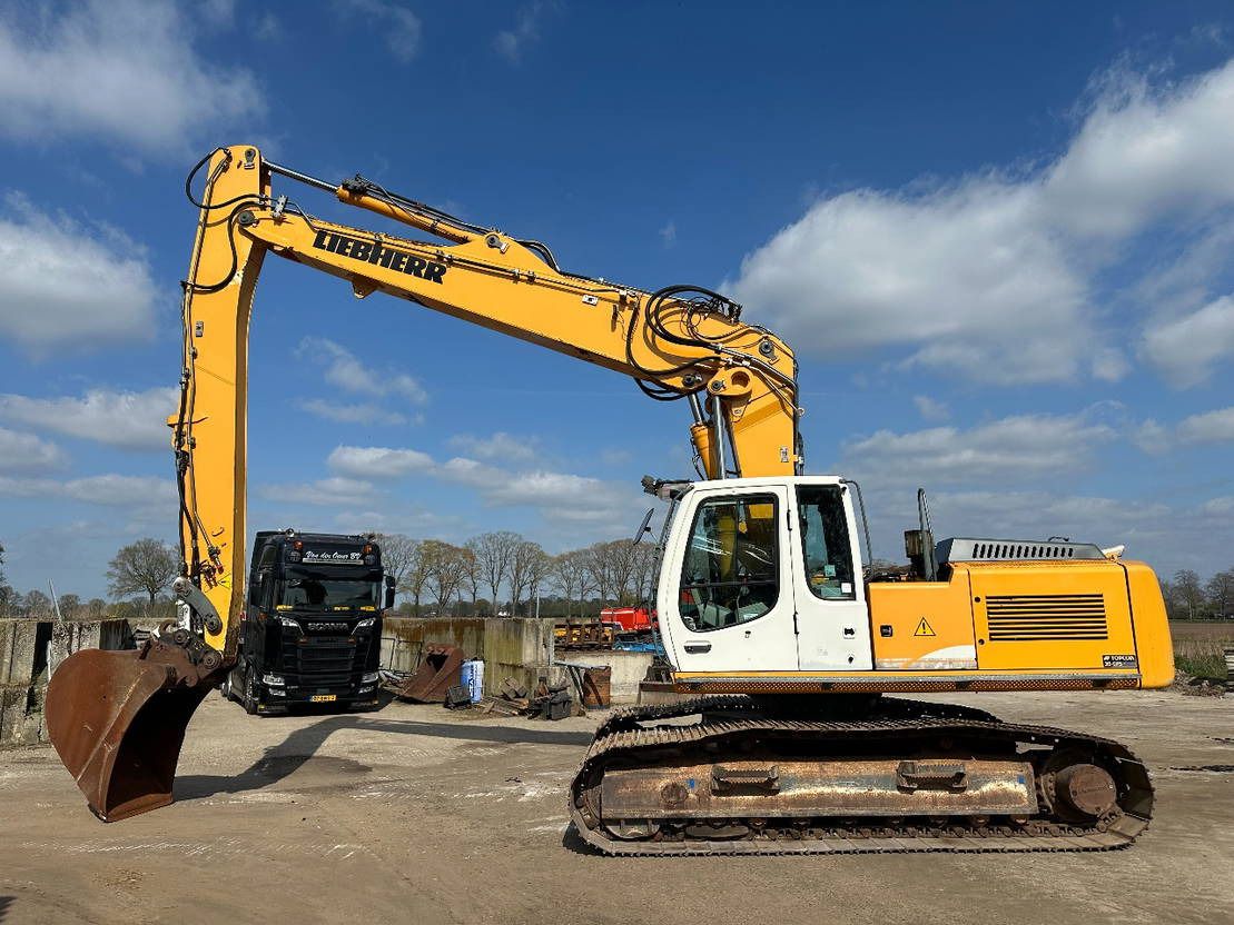 2009 Liebherr R934C HDSL Crawler Excavator