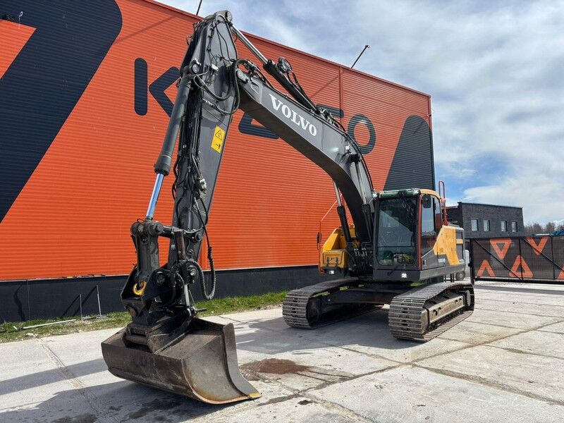 2018 Volvo EC220EL Crawler Excavator