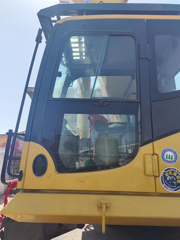 2019 Komatsu PC450-8 Crawler Excavator