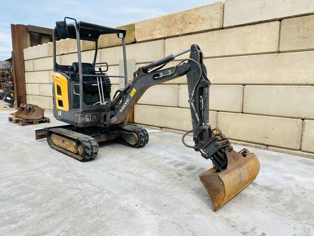 2010 Volvo EC18C Mini Excavator