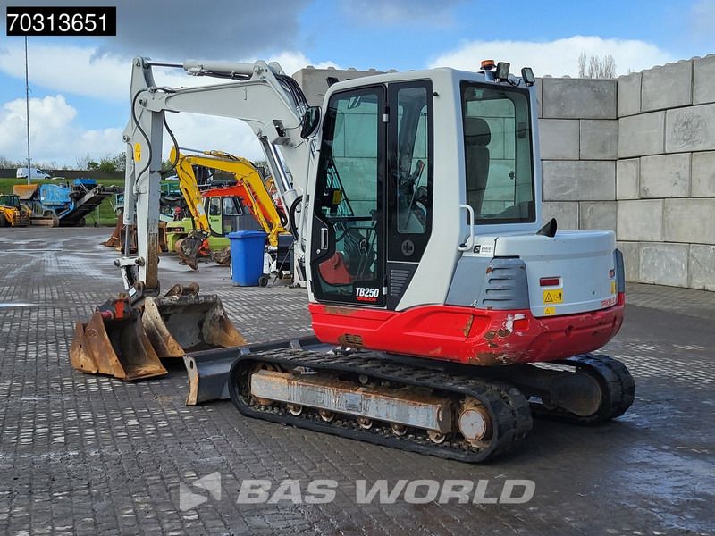 2018 Takeuchi TB250 Mini Excavator
