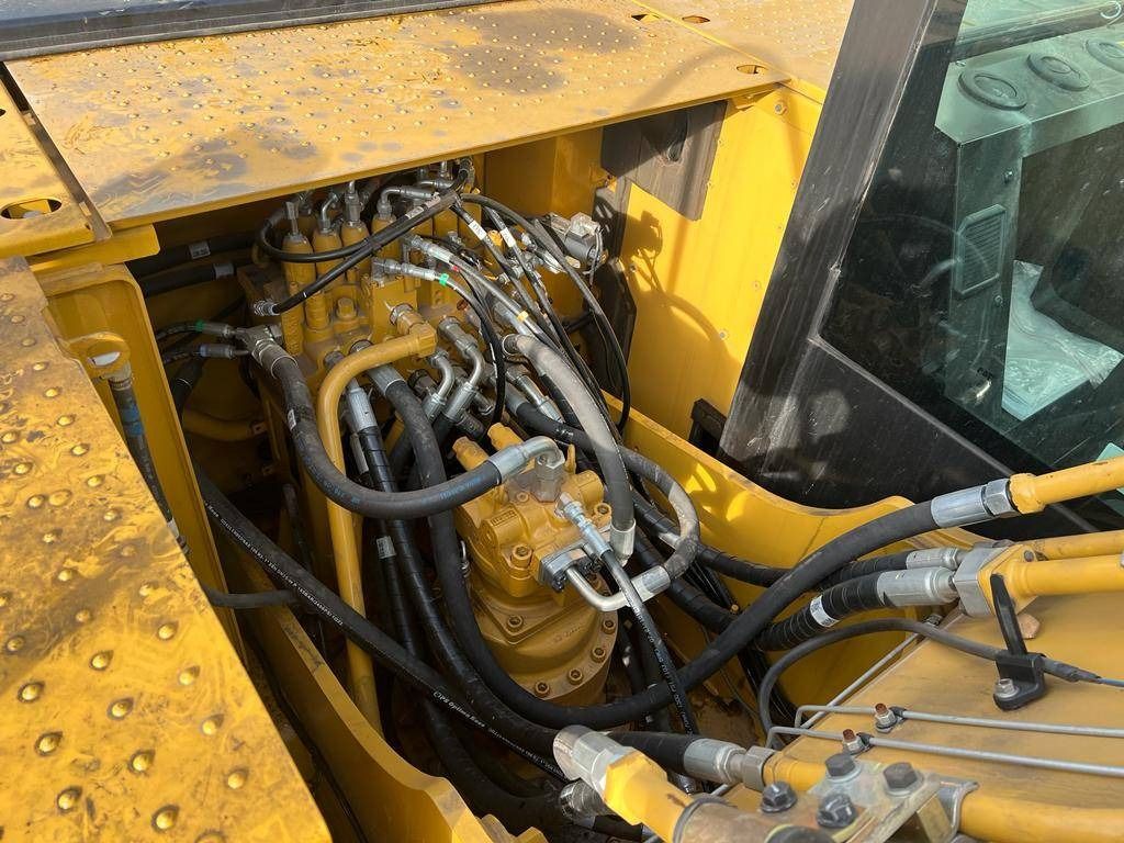 2025 Caterpillar 320D3 Crawler Excavator