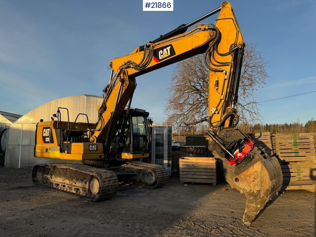 Excavator pe șenile Caterpillar 320B, 2019