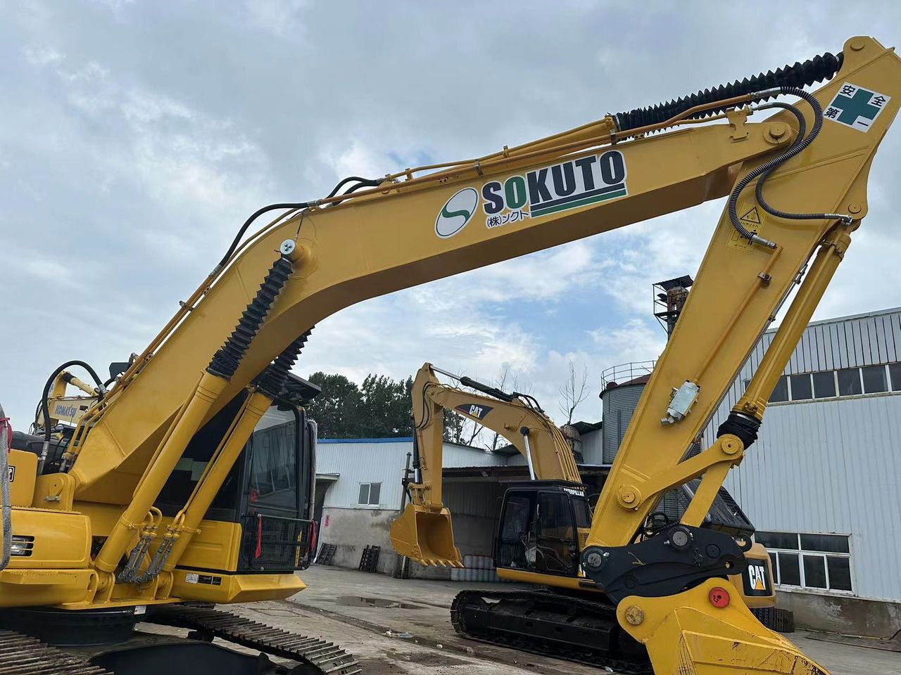 Pelle sur chenilles Komatsu PC200-8 de 2023