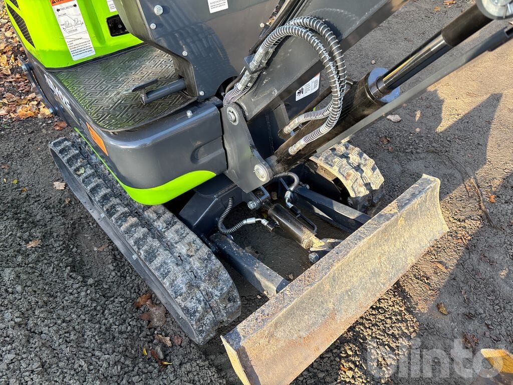 2025 Shanding SD12E Mini Excavator