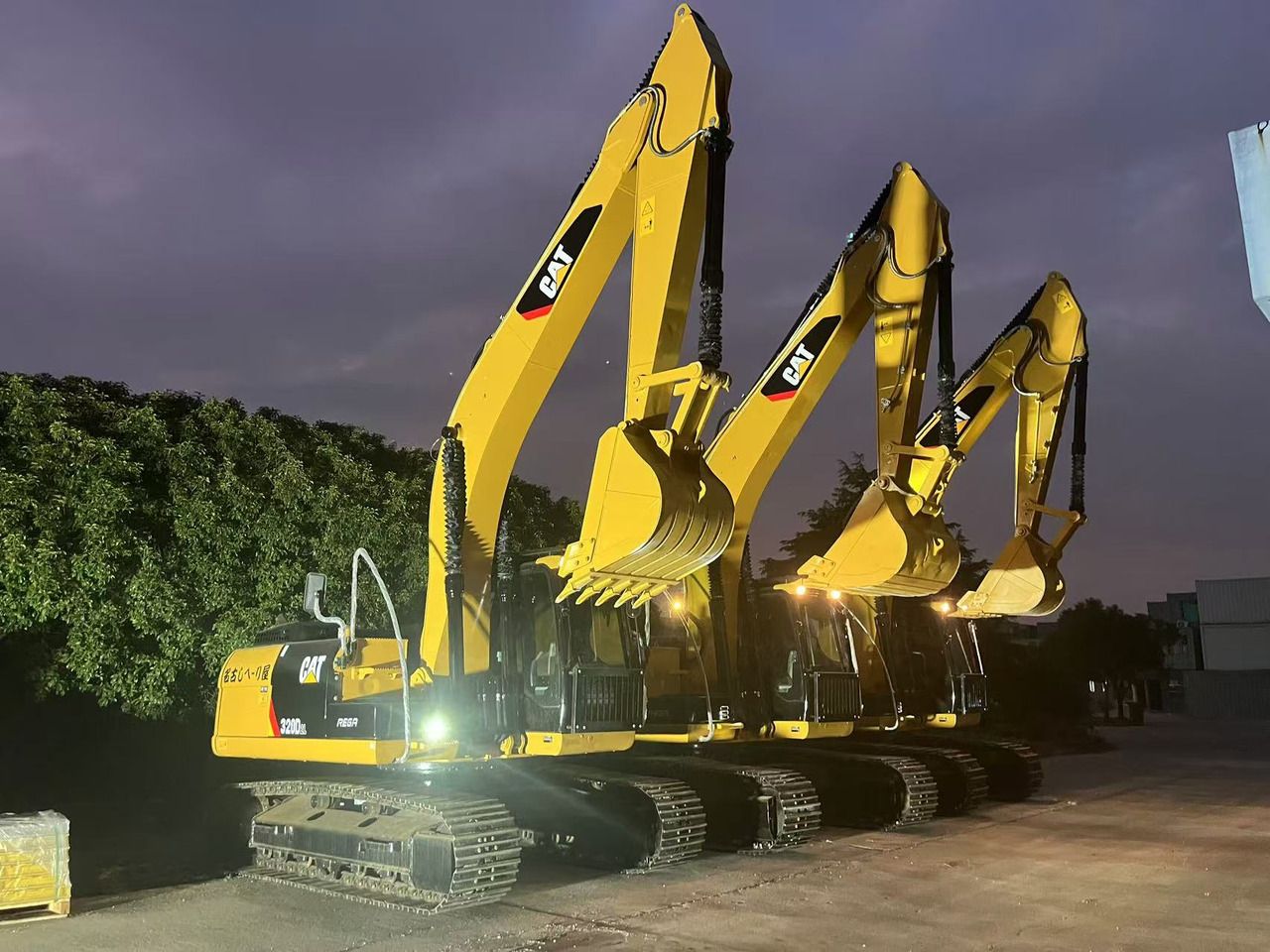 2022 Caterpillar 320D2 Crawler Excavator