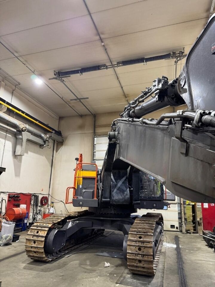 2023 Volvo EC530EL Crawler Excavator