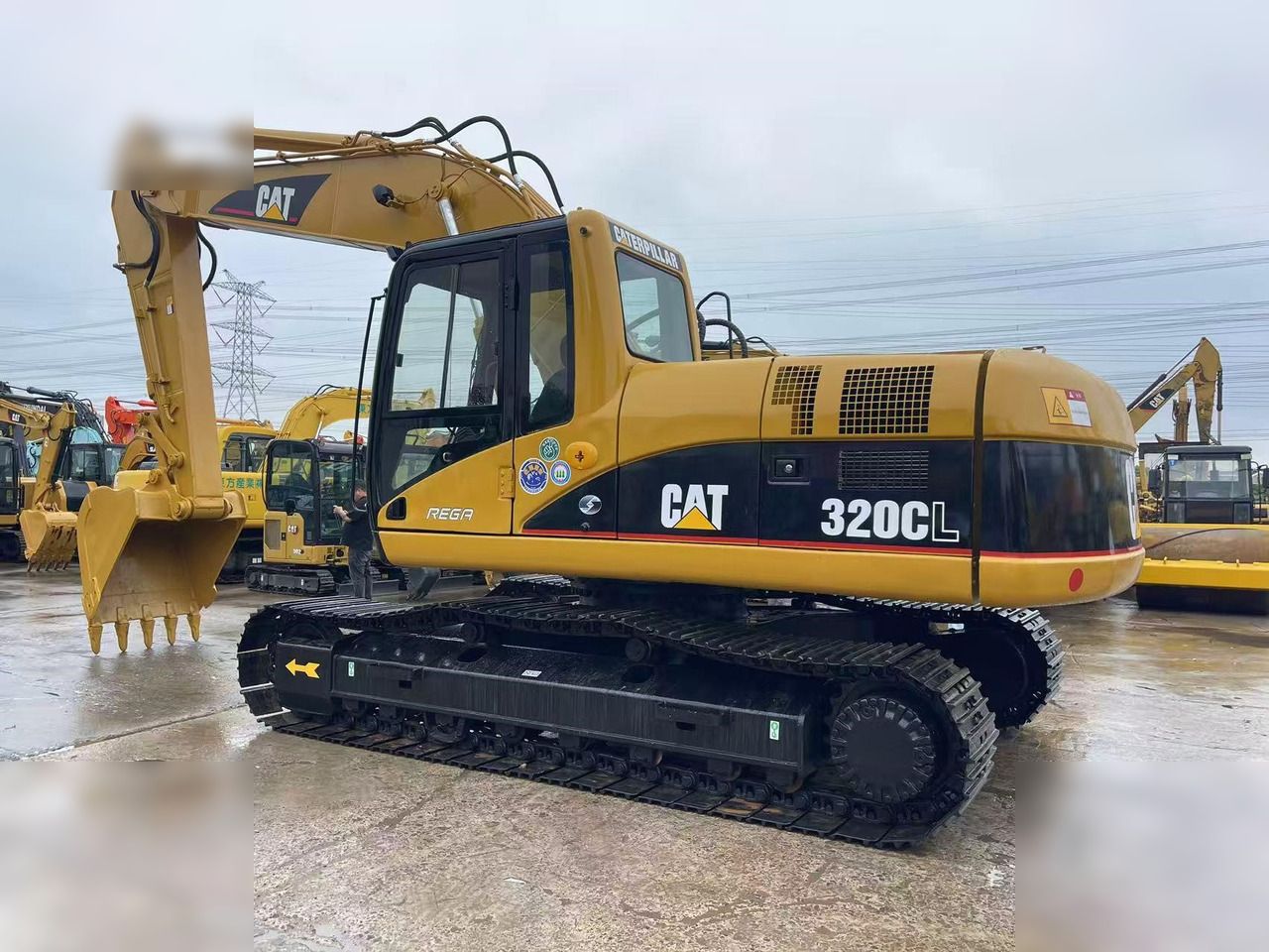 2010 Caterpillar 320CL Crawler Excavator