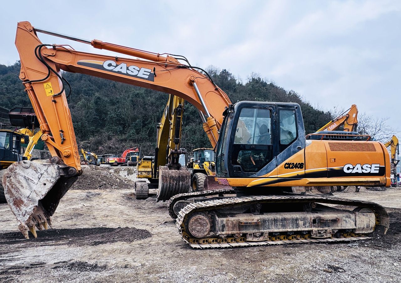 Komatsu PC200 Crawler Excavator