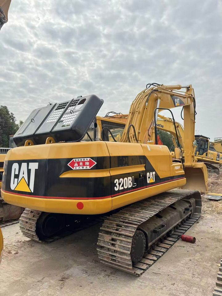 2015 Caterpillar 320B Crawler Excavator