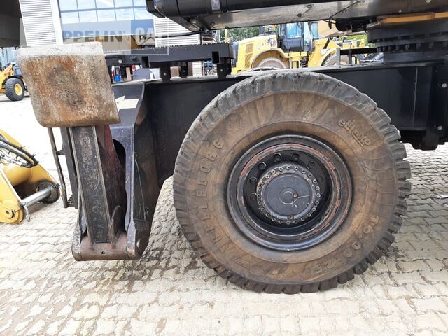 2022 Caterpillar MH3040-07A Material Handler
