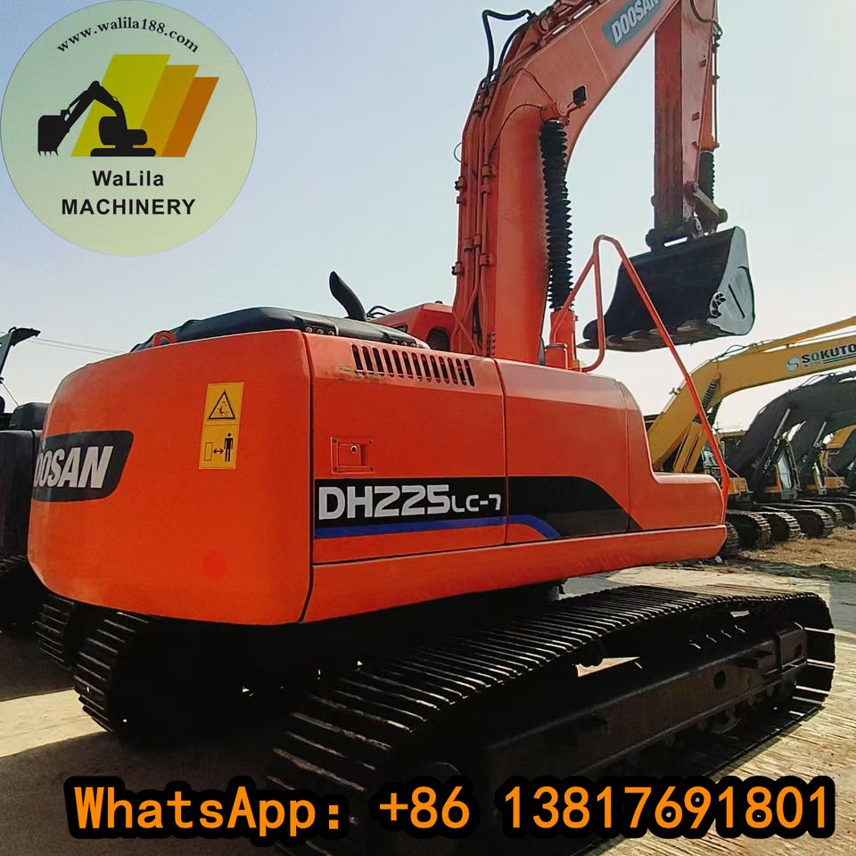 2022 Doosan DH225 Crawler Excavator