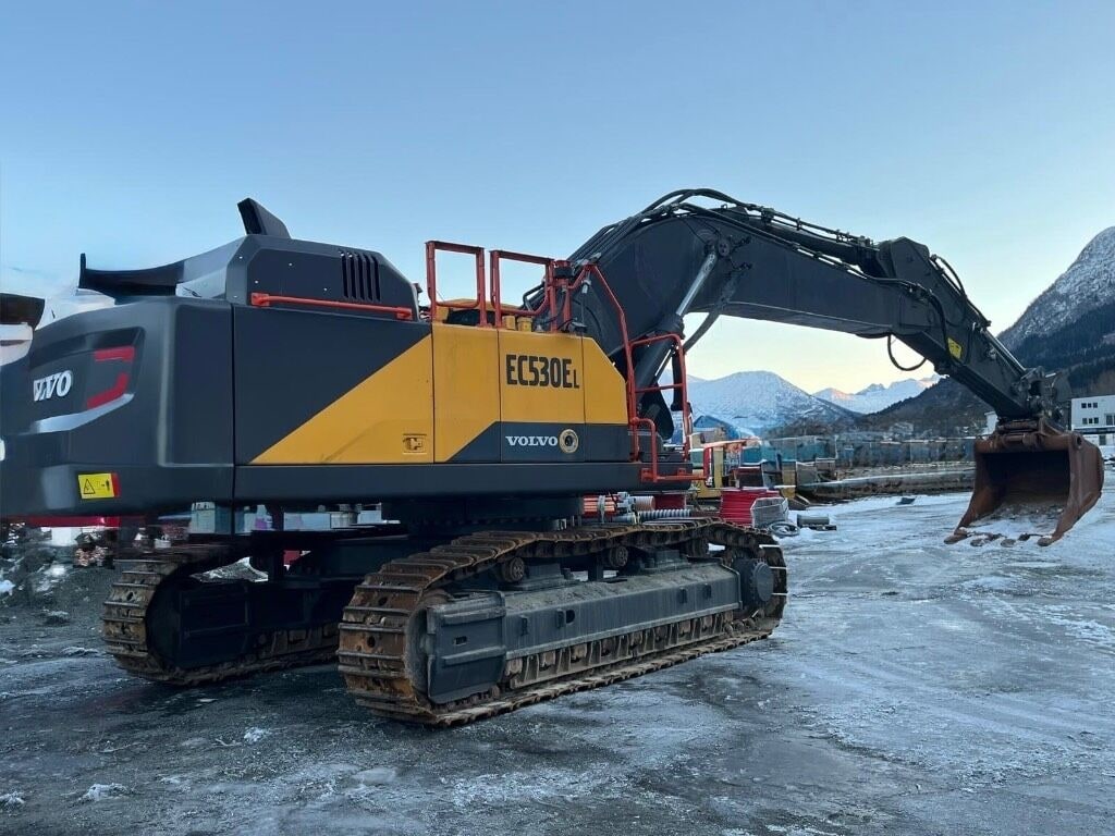 2023 Volvo EC530EL Crawler Excavator