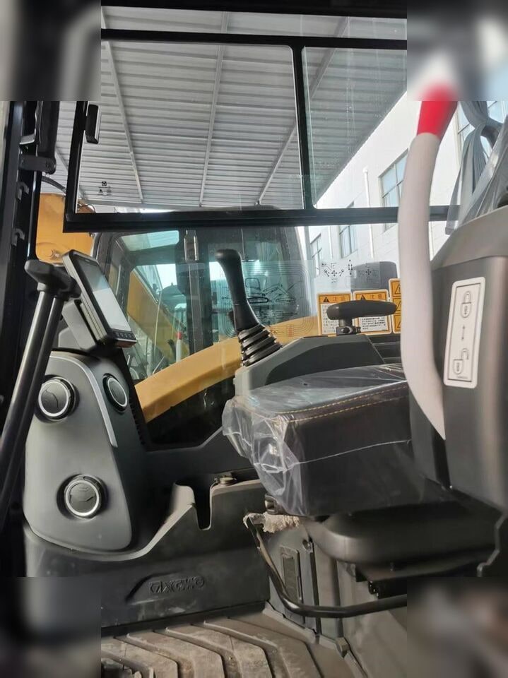 2025 XCMG XE60GPRO Crawler Excavator