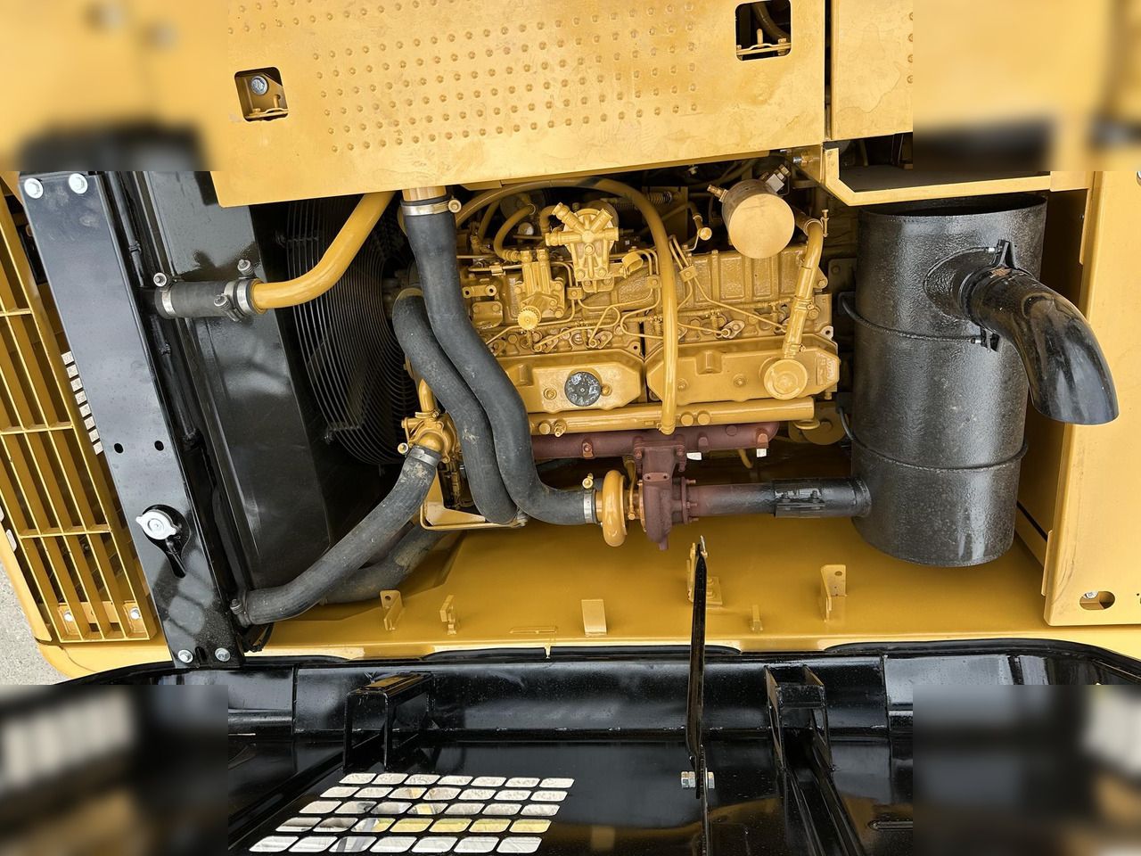 2022 Caterpillar 320D Crawler Excavator