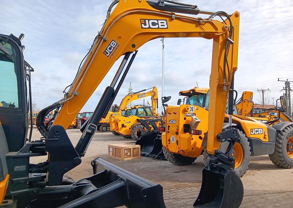 2021 JCB 86C-2 Crawler Excavator