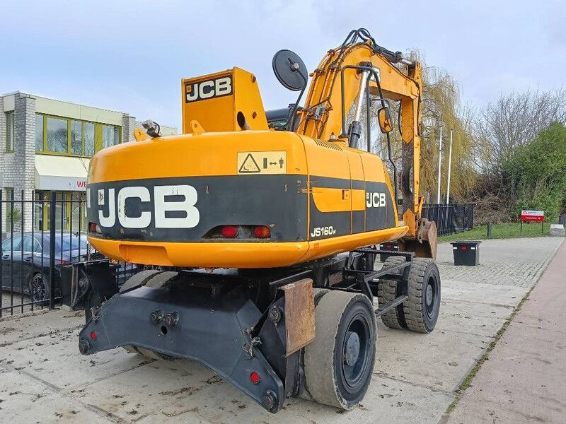 2011 JCB JS160W Material Handler