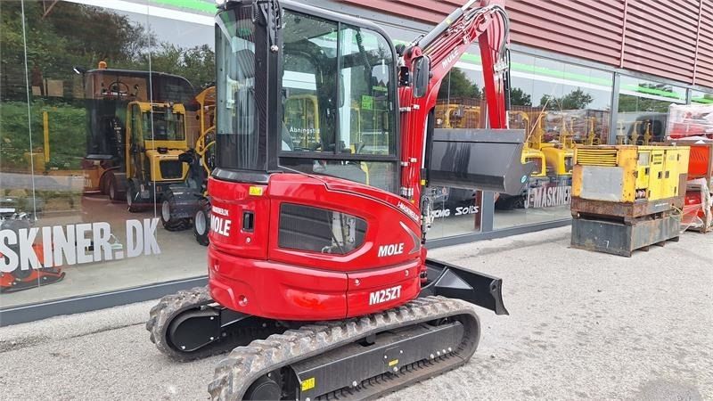 Mole M25 Mini Excavator