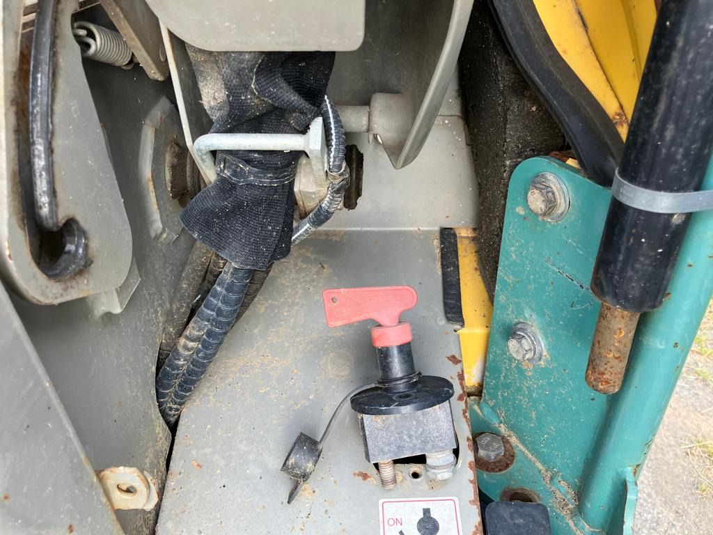 2013 Yanmar VIO25-4 Mini Excavator