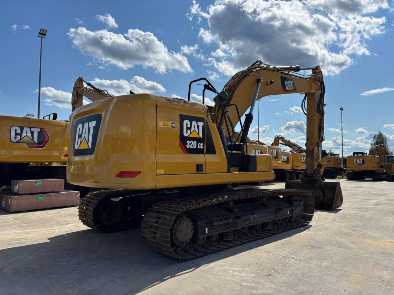 2022 Caterpillar 320GC Crawler Excavator
