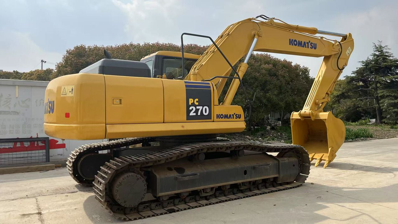 2023 Komatsu PC270-8 Crawler Excavator