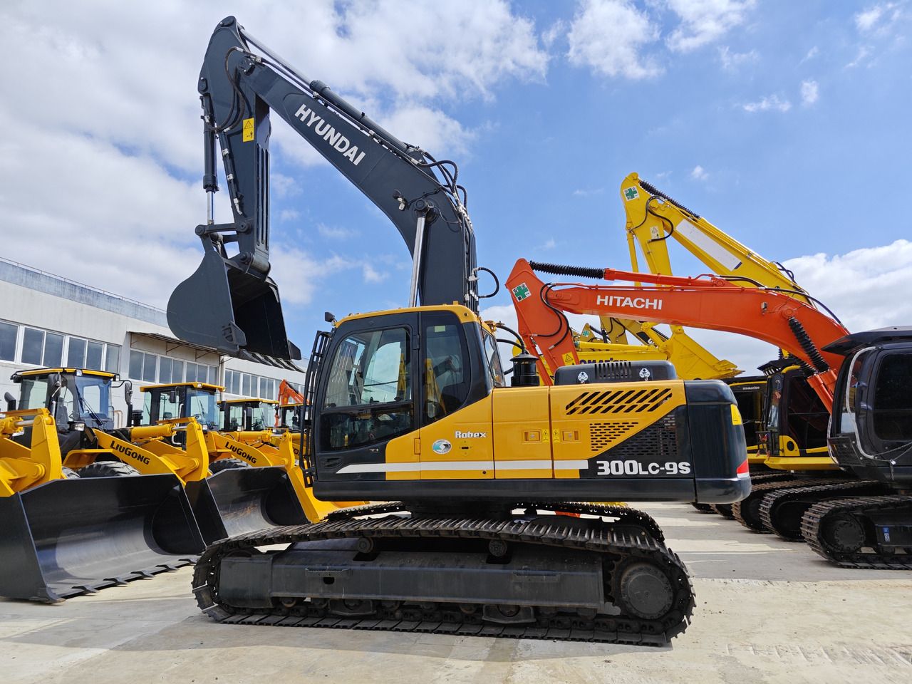 Hyundai R300LC-9S Crawler Excavator
