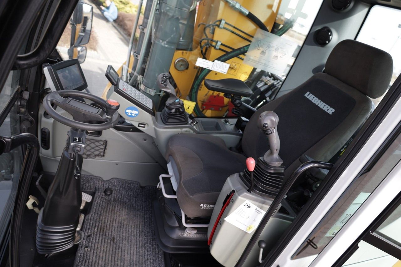 2017 Liebherr A914 LITRONIC Wheel Excavator