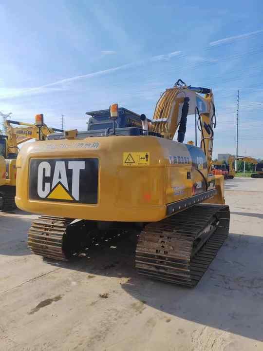 2023 Caterpillar 320D2 Crawler Excavator
