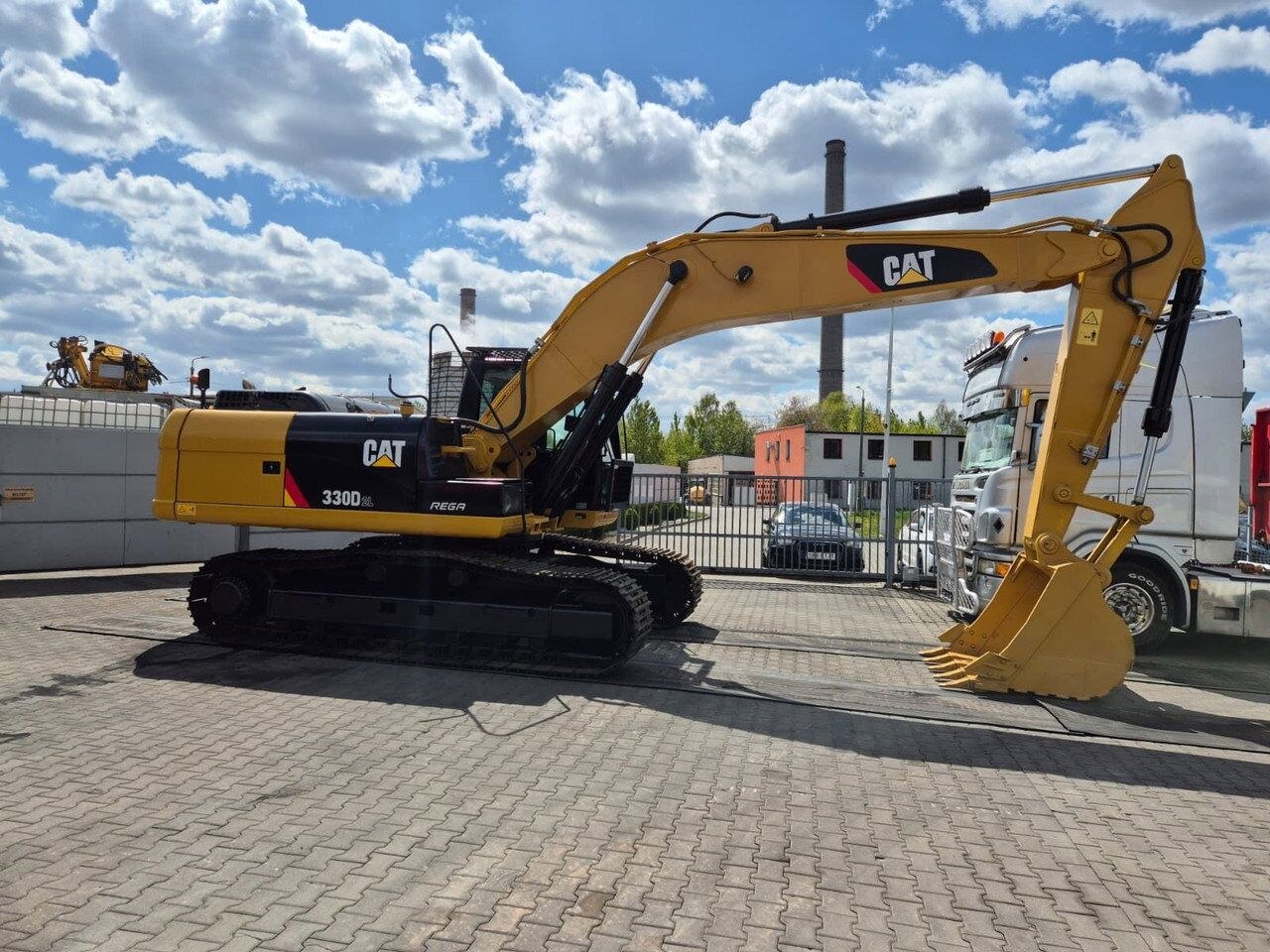 2022 Caterpillar 330D2L Crawler Excavator